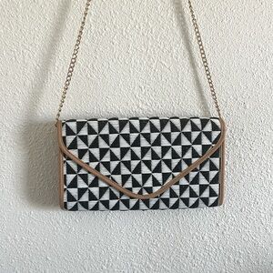 Woven Geometric bag w/ Gold Chain
